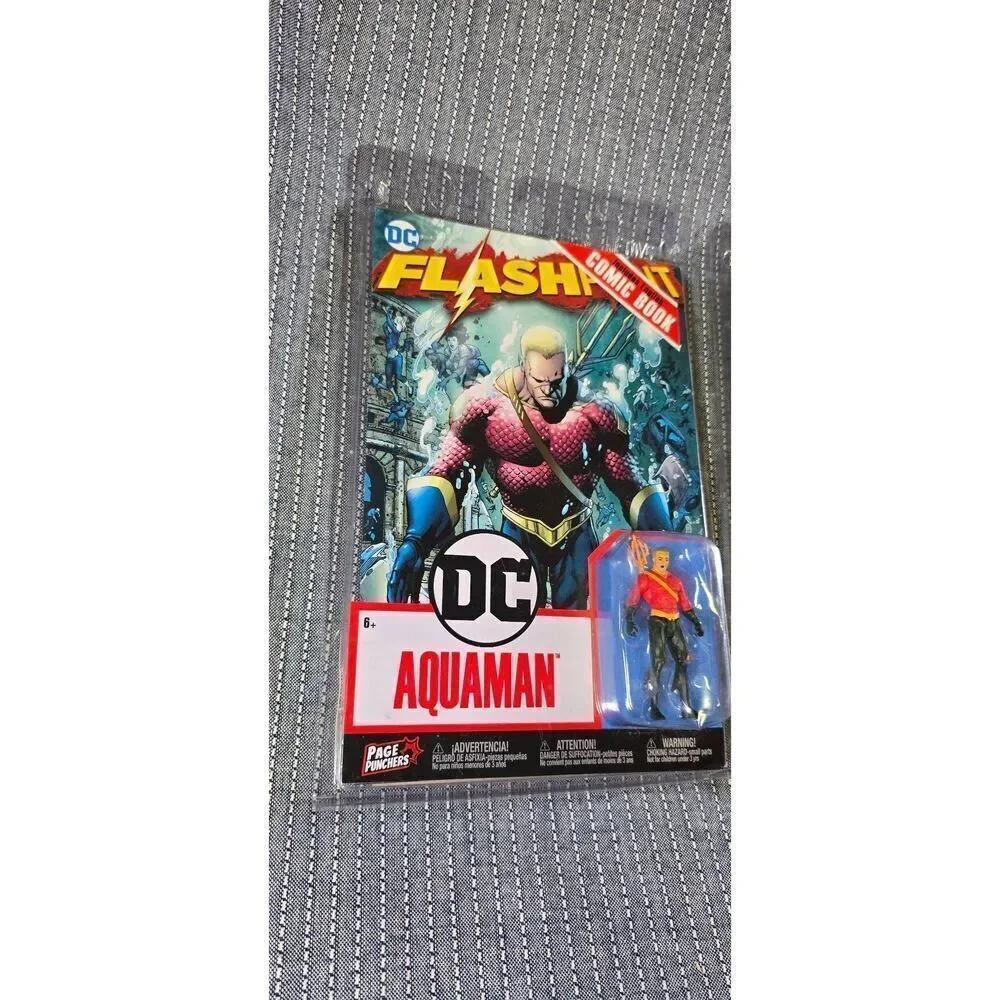 Aquaman Flashpoint and Superman Rebirth Page Punchers 3-Inch Figure & Comic